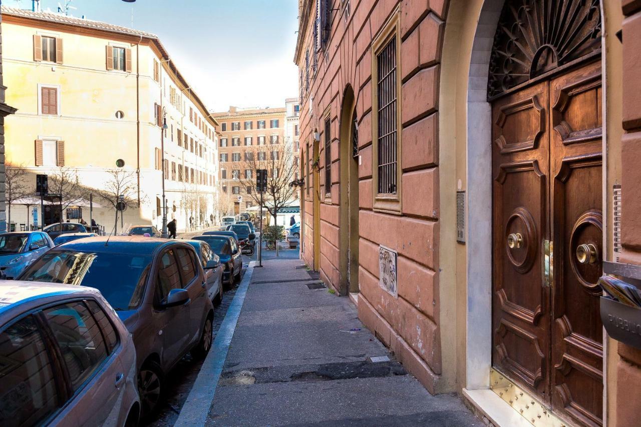 Boutique Domus Trastevere Bertani Рим Екстер'єр фото